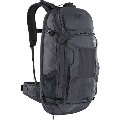 La mochila Evoc FR Trail E-RIDE 20 Black es la elección ideal para largas travesías en Ebike. Permite llevar una batería extra.