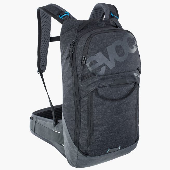 La mochila Evoc Trail Pro 10L Negro/Gris es la combinación perfecta entre una gran protección y un peso súper ligero. Equipa el protector de espalda Liteshield.