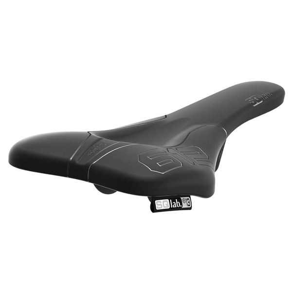 sillín SQlab 612 Ergowave Carbon, diseñado ergonómicamente para brindar comodidad y rendimiento en bicicletas de montaña