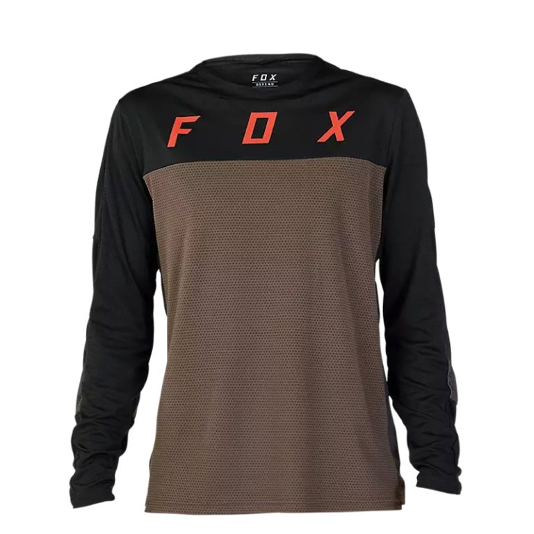 La camiseta Fox Defend Cekt Dirt Brown de manga larga es para uso de enduro en mountain bike