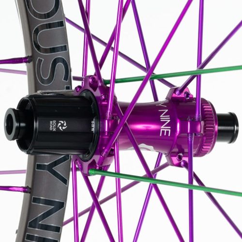 Industry Nine Solix G UL250C Carbon Gravel
