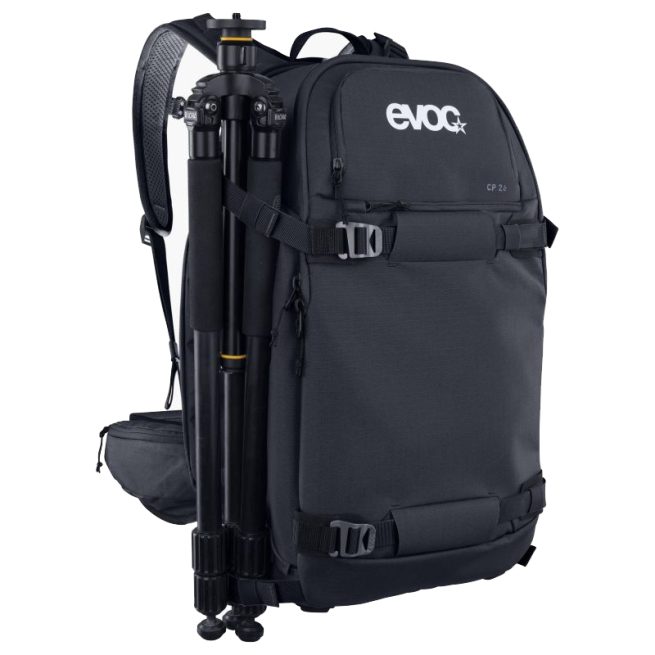 La Mochila Evoc Photo Backpack CP 26 es una elección ideal para deportistas que buscan mantener a salvo su equipo fotográfico.