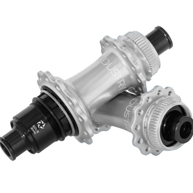 Bujes Industry Nine SOLiX Center Lock silver