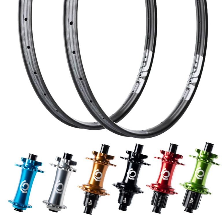 Ruedas Enve M8 MTB con bujes Industry Nine Hydra2 de colores, ruedas de carbono para enduro y downhill con llantas tubeless ready de máxima resistencia, precisión y respuesta instantánea para bicicletas MTB 29” y mullet