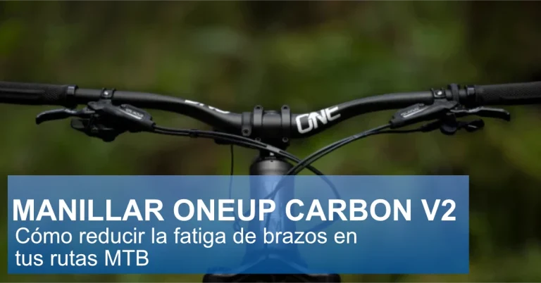 Manillar OneUp Carbon montado en bicicleta de mountain bike para reducir la fatiga de brazos