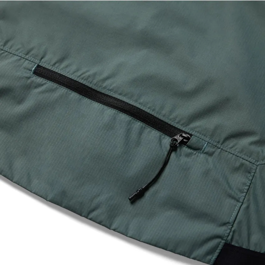 Chaqueta Cortavientos Fox Ranger Green bolsillo trasero